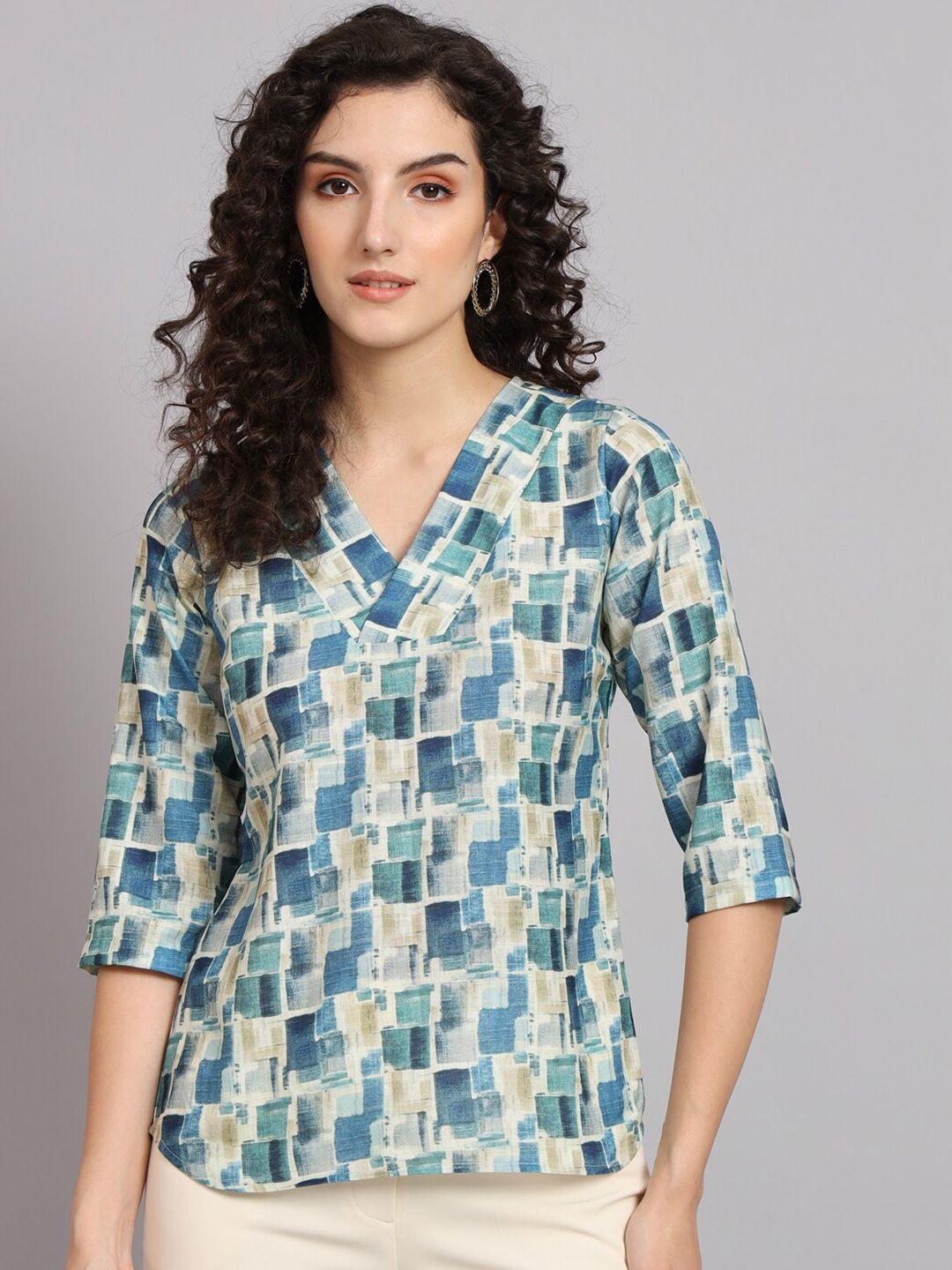 Regular Fit Printed V-Neck Top - Blue and Green