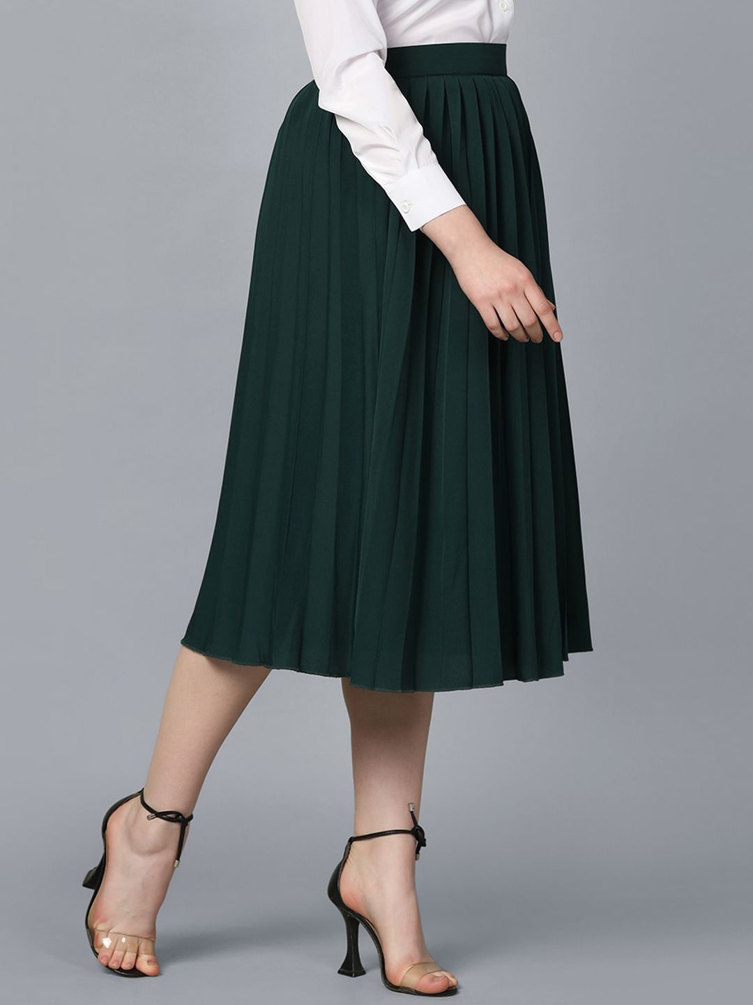 Pleated skirt- Bottle green