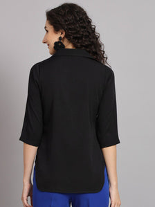 V-Neck Shirt with Box Pleat - Black