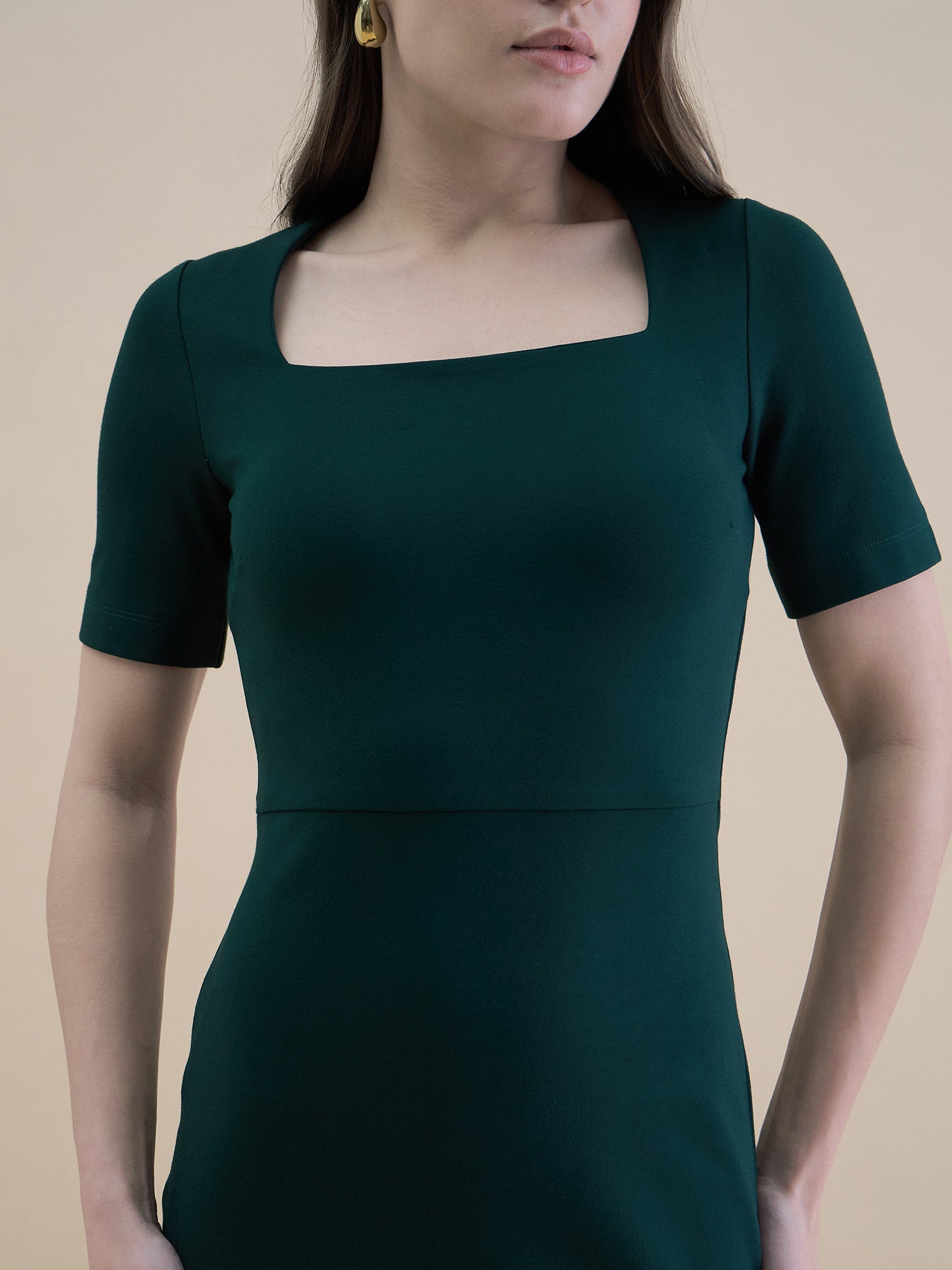 Elegant Solid Green Square-Neck Stretchable Bodycon Dress