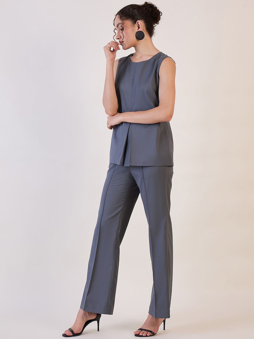 Grey Round Neck Top with Pin tuck Pants