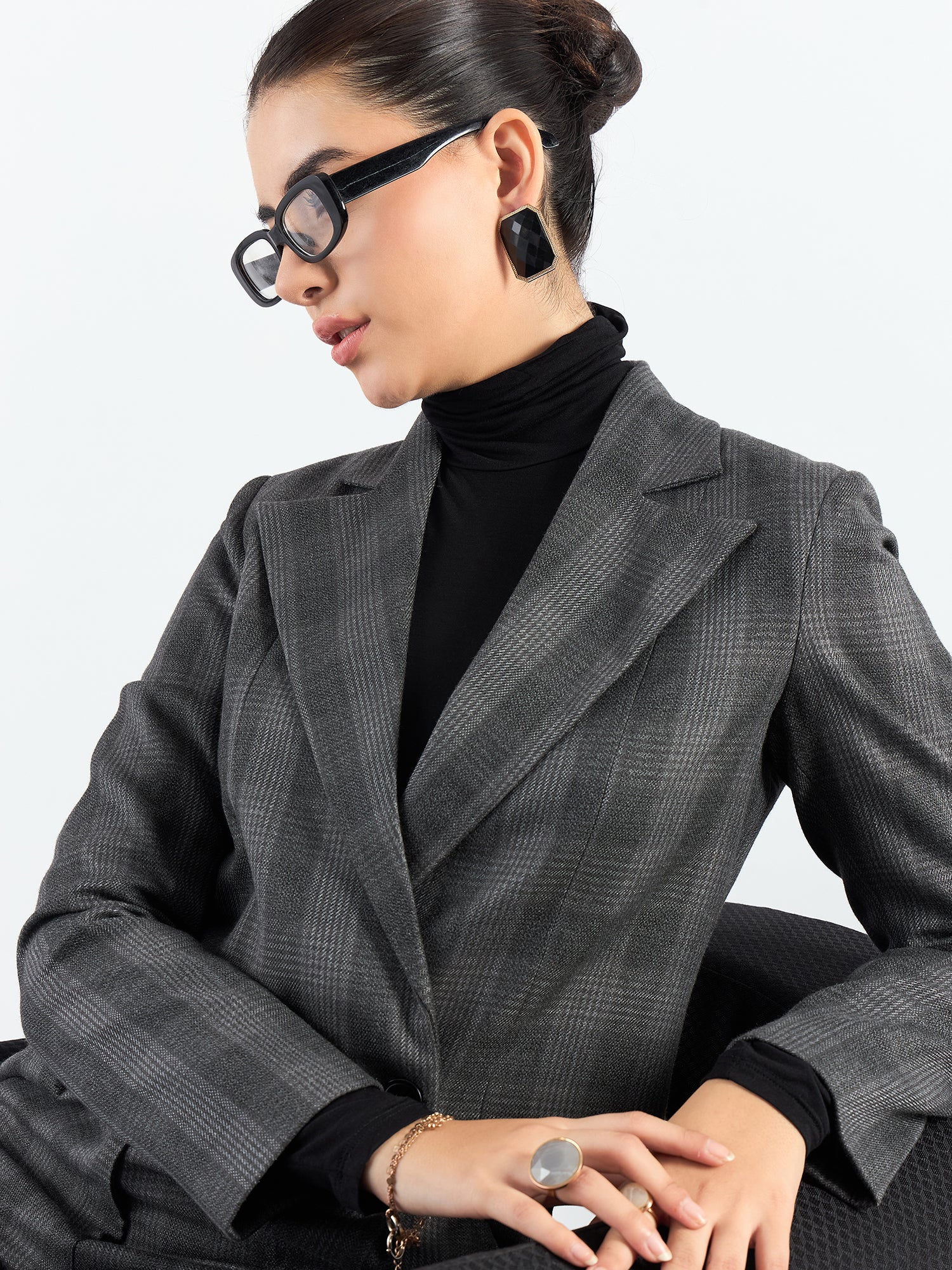 Stylish Grey Notched Lapel Checkered Warm Crop Blazer With Trouser