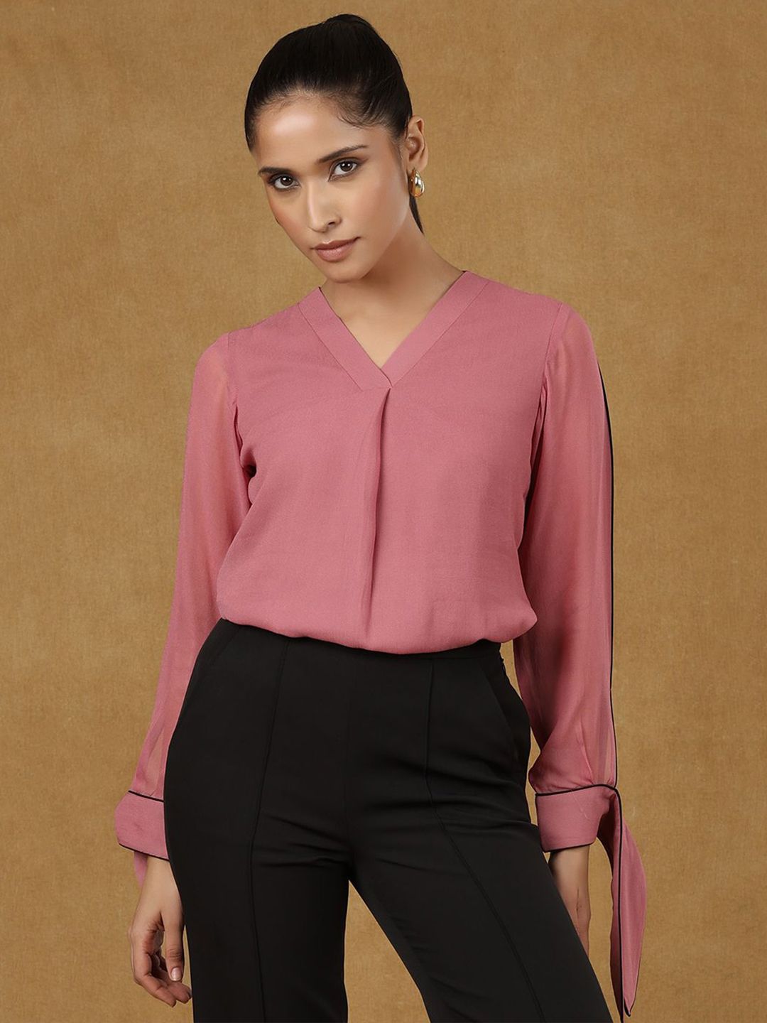 Pink Full Sleeve Piping Detail Top