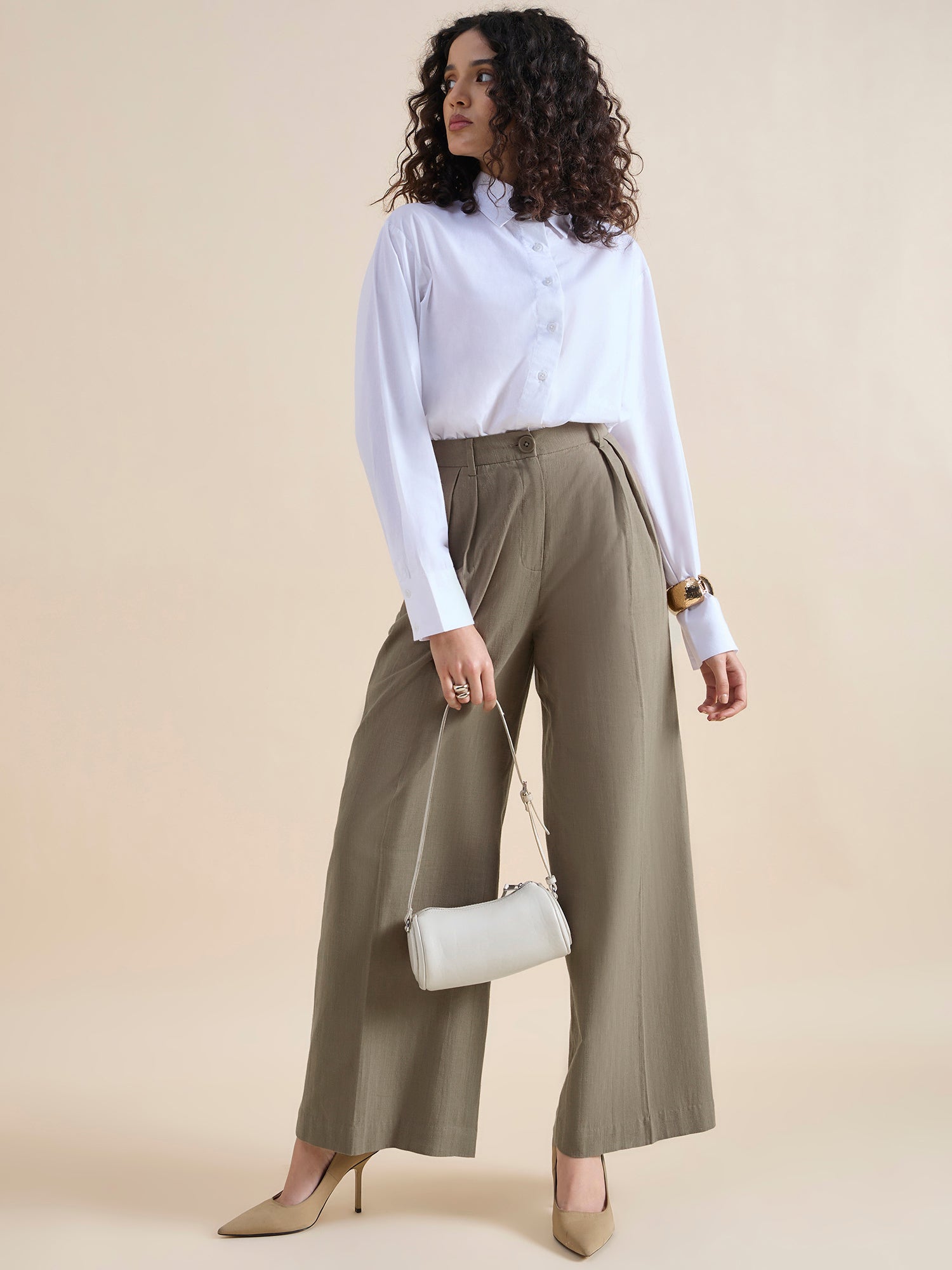 Women High Waist Pleated Loose-Fit Straight Cut Cotton Blend Solid Trouser